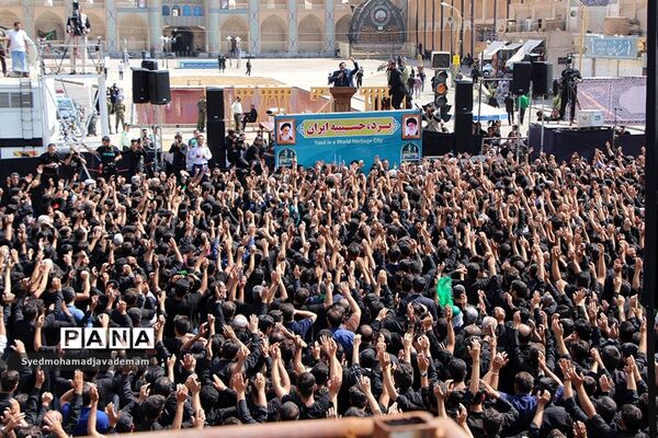 اجتماع عظیم  عاشورائیان در یزد حسینیه ایران