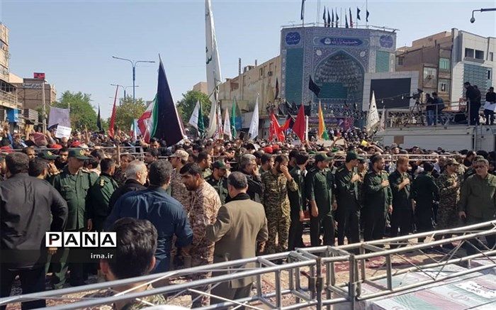 نماز میت بر پیکرهای شهدای حادثه تروریستی اهواز اقامه شد