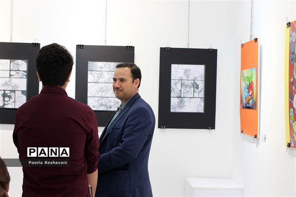 نمایشگاهی از نقاشی های دیجیتال دو دانش آموز شیرازی