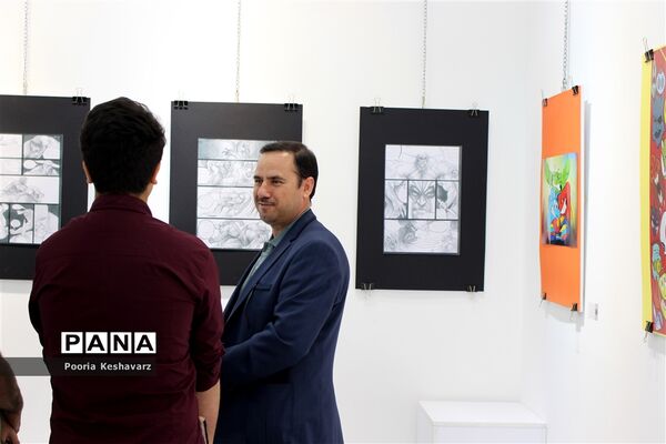 نمایشگاهی از نقاشی های دیجیتال دو دانش آموز شیرازی
