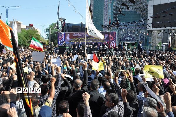 تشییع پیکر شهدای حادثه تروریستی اهواز