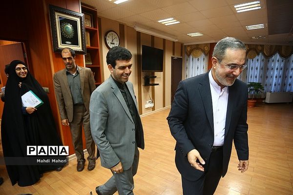 دیدار وزیر آموزش و پرورش با جمعی از نمایندگان مجلس