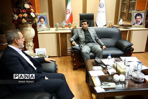 دیدار وزیر آموزش و پرورش با جمعی از نمایندگان مجلس