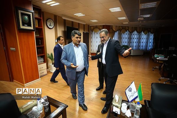 دیدار وزیر آموزش و پرورش با جمعی از نمایندگان مجلس