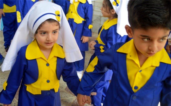 غنچه های پیش دبستانی طلوع رستگاران بوشهر به مدرسه آمدند