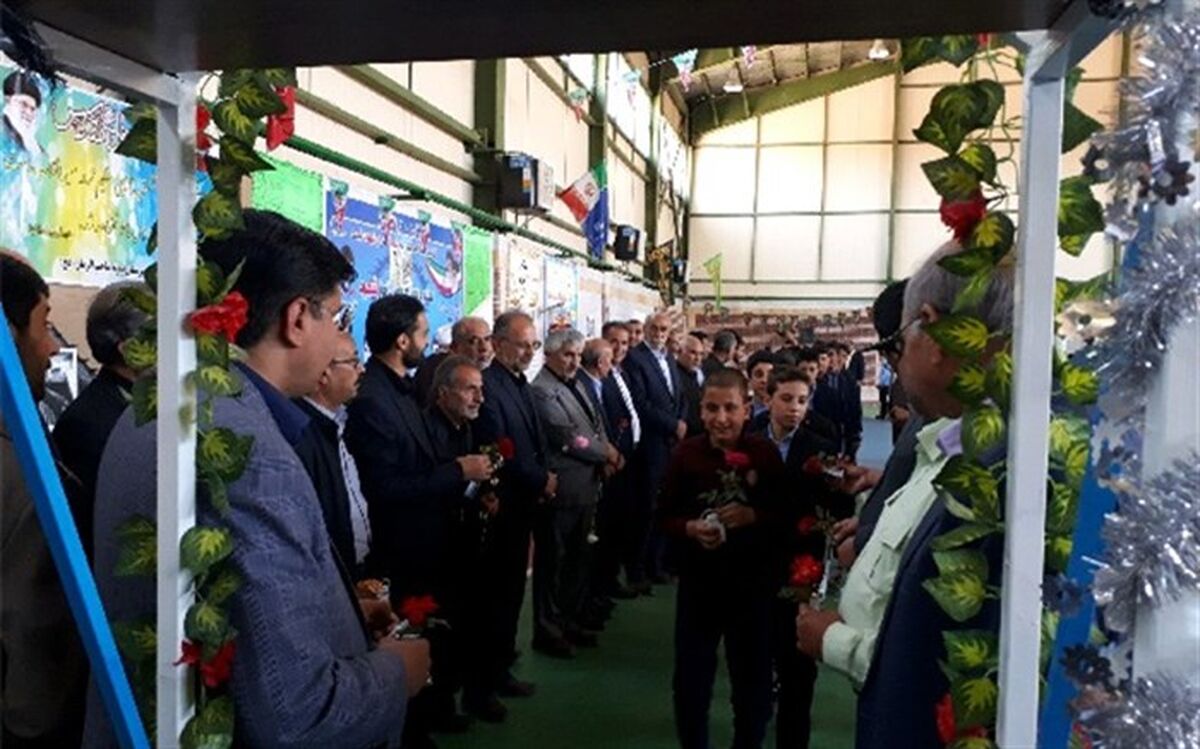 شروع سال تحصیلی جدید با شعار " مدرسه زندگی ، نشاط و پویایی ، عدالت آموزشی " در مدارس شهرستان زاوه