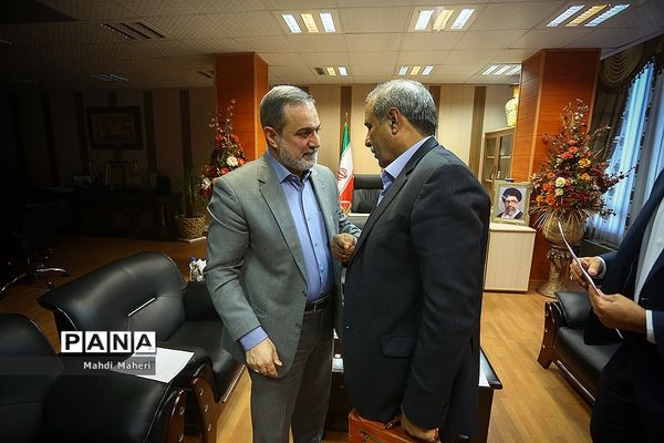 دیدار وزیر آموزش و پرورش با جمعی از نمایندگان مجلس