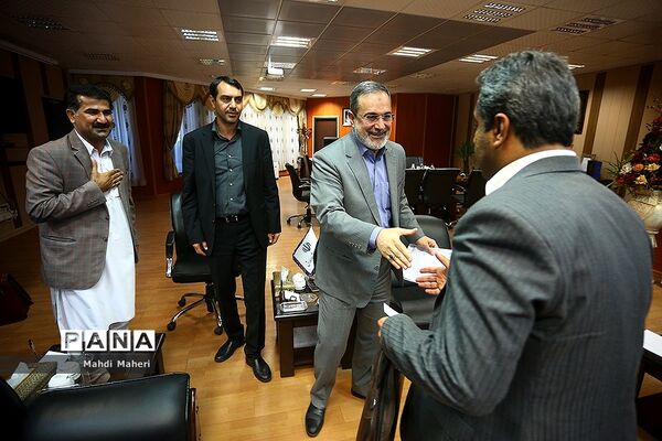 دیدار وزیر آموزش و پرورش با جمعی از نمایندگان مجلس