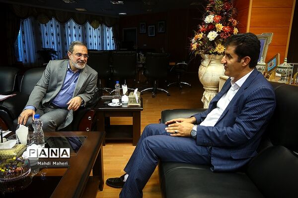 دیدار وزیر آموزش و پرورش با جمعی از نمایندگان مجلس
