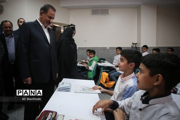 آیین بهره برداری از یک هزار و 700 فضای آموزشی