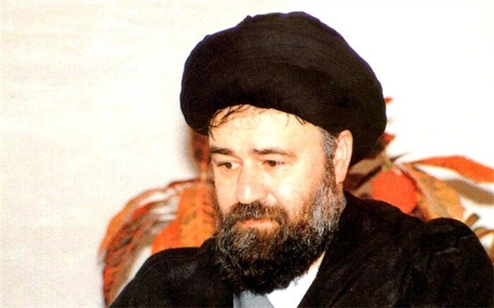 رانندگی سید احمد خمینی برای موسوی خویینی ها +عکس