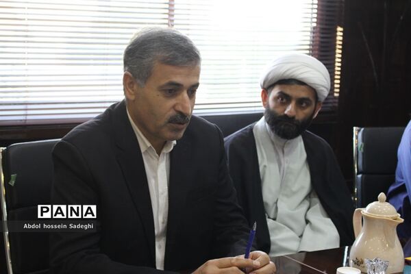 جلسه ستاد هماهنگی و پشتیبانی بسیج دانش‌آموزی استان بوشهر