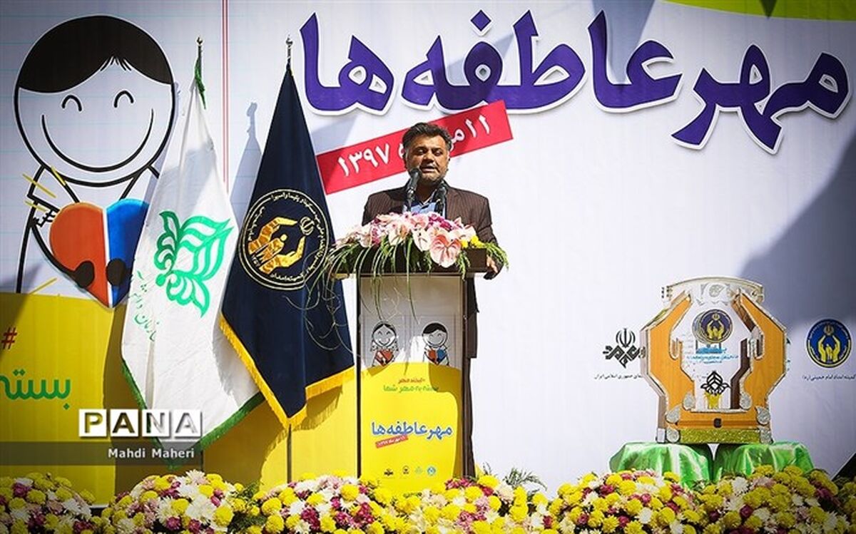 معاون فعالیت‌های سازمان دانش‌آموزی: 11 هزار مدرسه را تا سال 1404 تشکیلاتی می‌‌‌کنیم