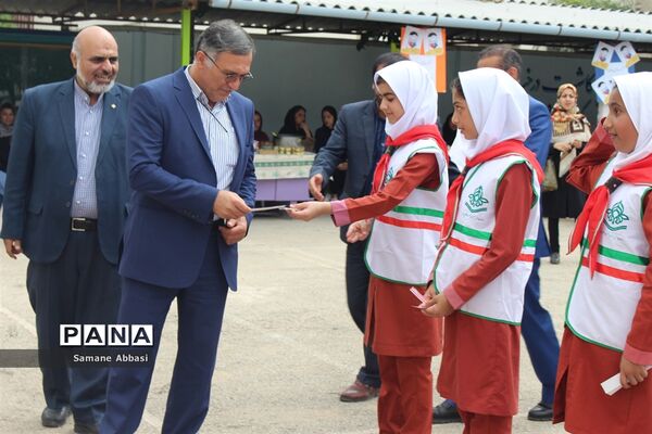 مراسم استانی «جشن عاطفه‌ها» در مدرسه بنت‌الهدی شهرستان بهشهر