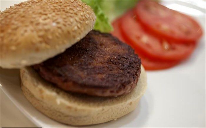 هشدار درمورد مصرف‌ هات‌داگ و همبرگر