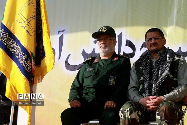 تجمع اقتدار عاشورایی فرماندهان واحدهای پیشگام بسیج دانش آموزی