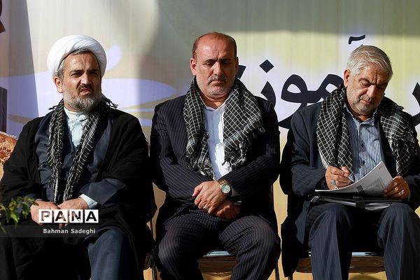 تجمع اقتدار عاشورایی فرماندهان واحدهای پیشگام بسیج دانش آموزی