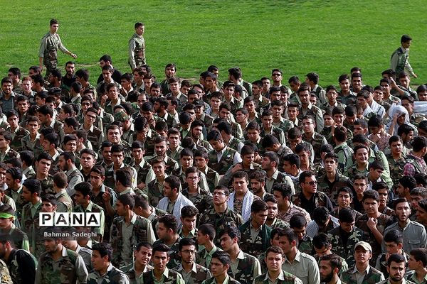 تجمع اقتدار عاشورایی فرماندهان واحدهای پیشگام بسیج دانش آموزی