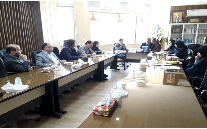 تلاش همگانی برای بهره‌مندی دانش آموزان استان همدان  از خدمات ویژه سلامت