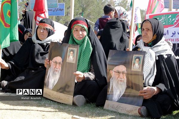 تجمع بزرگ ۲۰ هزار نفری اقتدار عاشورایی بسیجیان