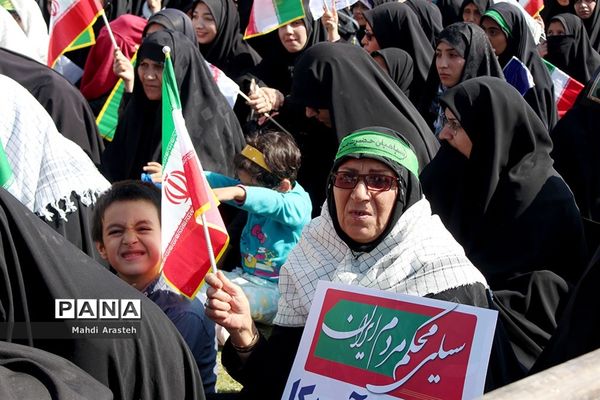 تجمع بزرگ ۲۰ هزار نفری اقتدار عاشورایی بسیجیان