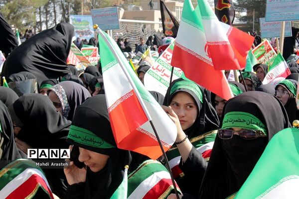 تجمع بزرگ ۲۰ هزار نفری اقتدار عاشورایی بسیجیان