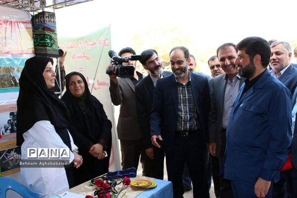 برگزاری آیین مهر عاطفه ها در ناحیه ۲ اهواز