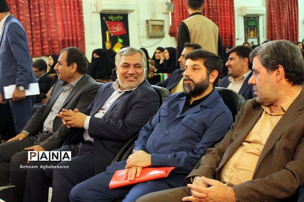 برگزاری آیین مهر عاطفه ها در ناحیه ۲ اهواز