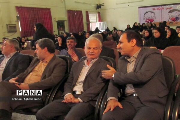 برگزاری آیین مهر عاطفه ها در ناحیه ۲ اهواز