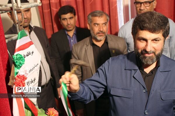 برگزاری آیین مهر عاطفه ها در ناحیه ۲ اهواز