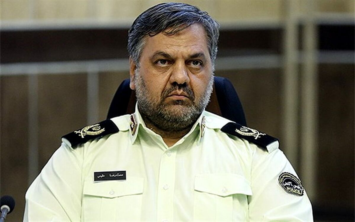 توضیح پلیس در مورد احضار علی دایی و صادق زیباکلام به آگاهی