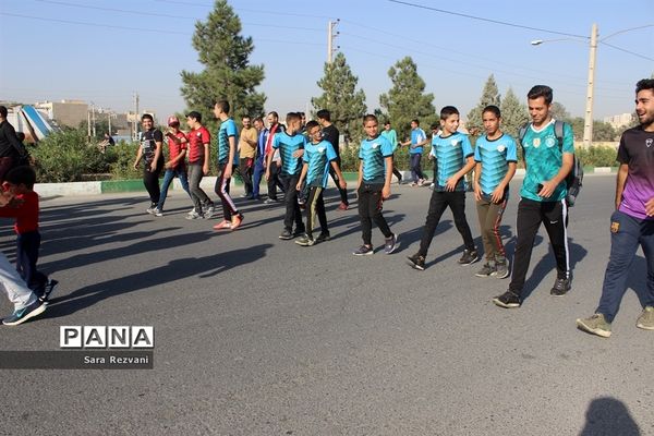 همایش پیاده روی خانوادگی گرامیداشت هفته نیروی انتظامی در اسلامشهر