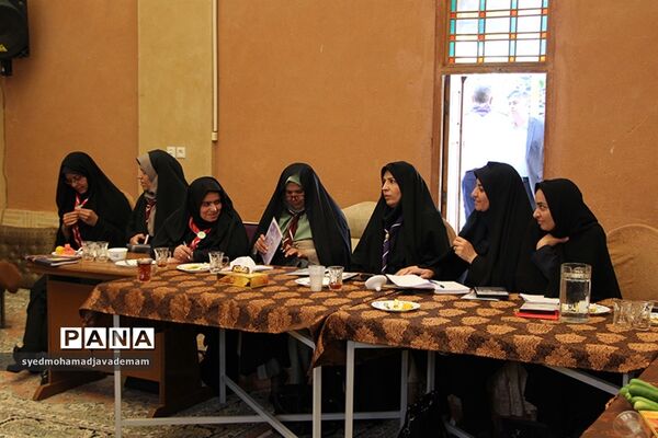 جلسه رابطین آموزشی پیشتازان شهرستان، مناطق و نواحی استان یزد