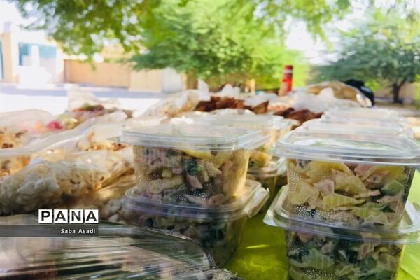 بازارچه خیریه دبیرستان الزهرا گله دار