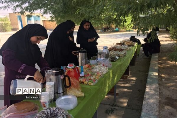 بازارچه خیریه دبیرستان الزهرا گله دار