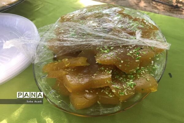 بازارچه خیریه دبیرستان الزهرا گله دار
