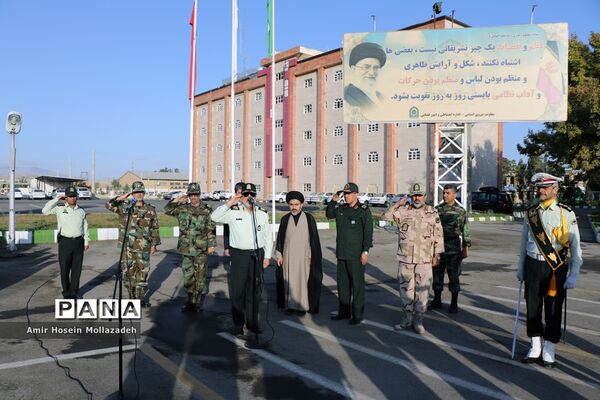 صبحگاه مشترک نیروهای مسلح به مناسبت آغاز هفته نیروی انتظامی در ارومیه