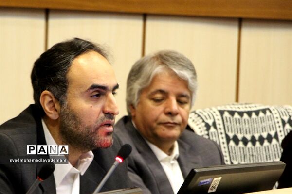 نشست خبری کمیسیون گردشگری و عمرانی شورا شهر