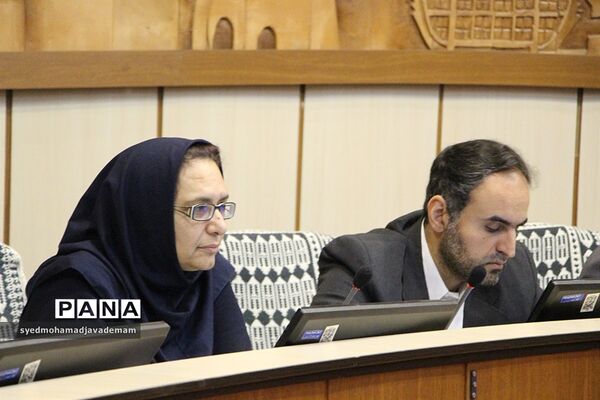 نشست خبری کمیسیون گردشگری و عمرانی شورا شهر