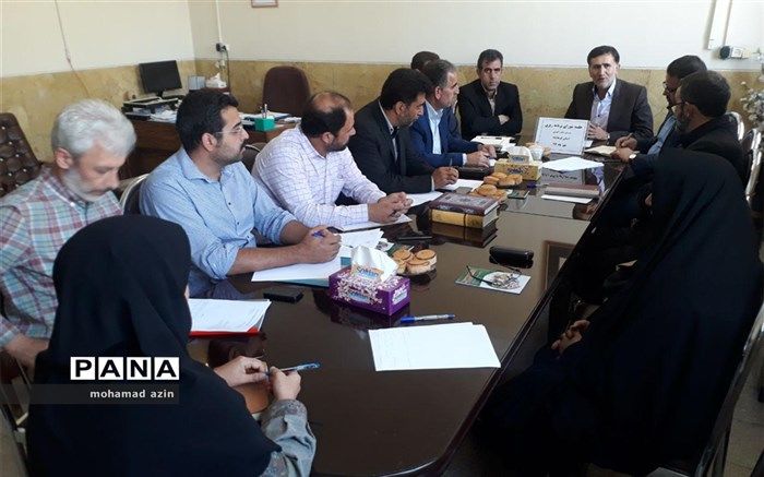 تهیه بسته‌های تغذیه مجاز برای دانش آموزان کرمانشاه