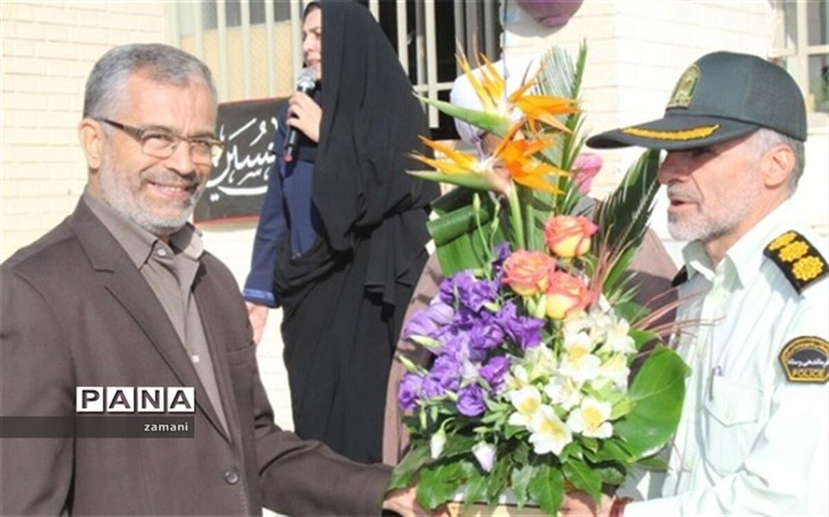 تجلیل و تکریم پرسنل خدوم و زحمت کش نیروی انتظامی شهرستان اصفهان