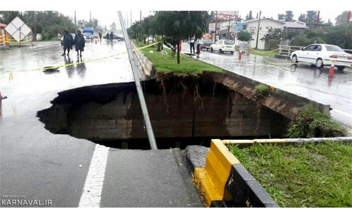 درخواست تأمین اعتبار ۲۷۰۰ میلیارد ریالی برای بازسازی جاده‌های ۴ استان سیل‌زده