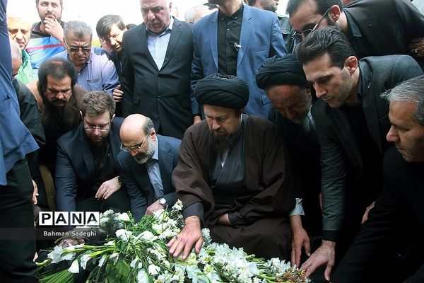 مراسم تشییع مرحوم  بهرام شفیع