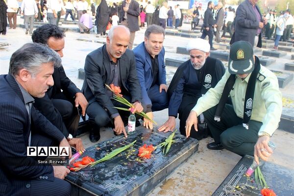 مراسم عطر افشانی گلزار شهدا، گرامیداشت هفته نیروی انتظامی  دراسلامشهر