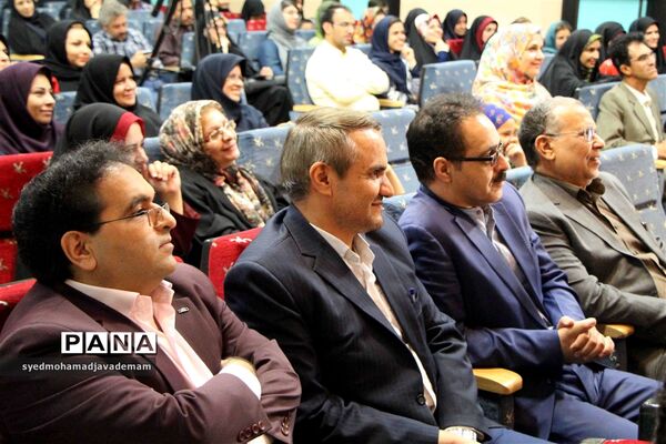 اختتامیه بیست و یکمین مرحله استانی جشنواره بین المللی قصه گویی