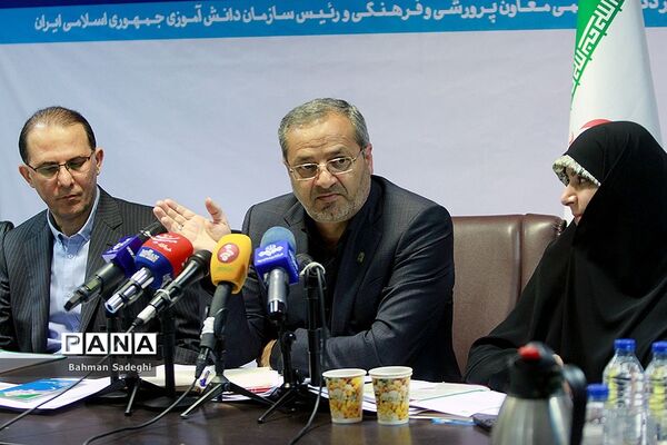 نشست خبری آغاز به کار نهمین دوره مجلس دانش‌آموزی