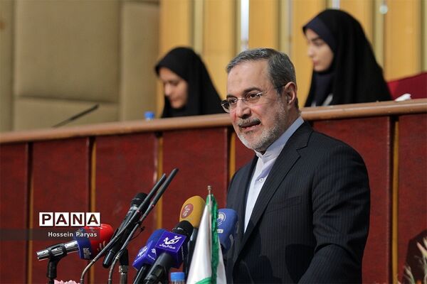 افتتاح نهمین دوره مجلس دانش آموزی