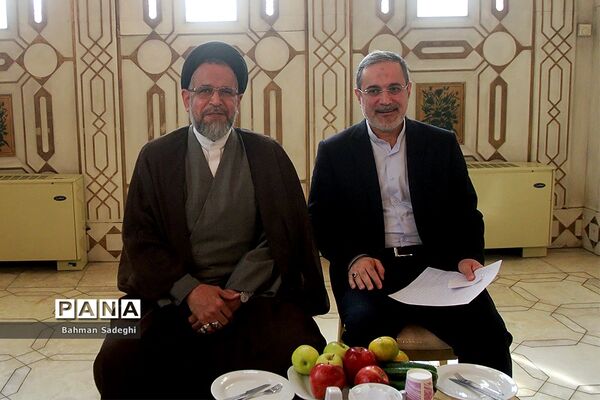 حضور وزیر اطلاعات در نهمین دوره مجلس دانش آموزی