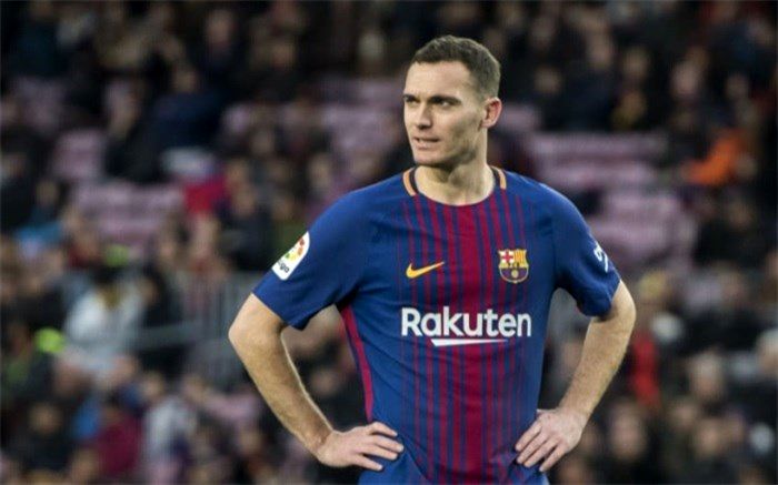 مدافع بارسلونا حضور در الکلاسیکو را از دست داد