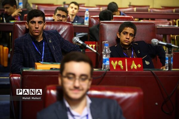 دومین روز از نخستین نشست نهمین دوره مجلس دانش‌آموزی-2